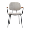 12_656eb8ef-9bf4-49d3-a164-99e71c8d3ca1 Kax stoel off white met houten armleuningen en zwart metalen frame