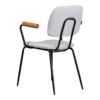 4_cf1ab74d-33ff-41ca-97b8-1a318cca7e55 Kax stoel off white met houten armleuningen en zwart metalen frame