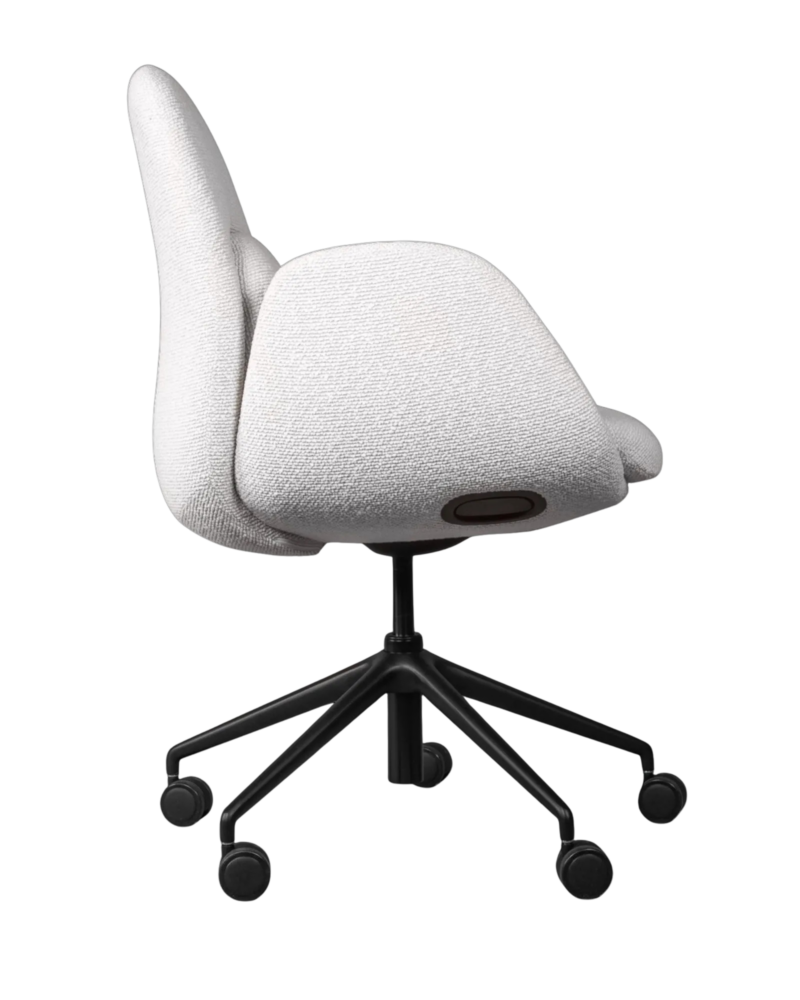 Kufy vergaderstoel beige met zwarte draaivoet en wielen