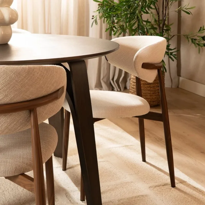 Kera stoel beige met comfortabele zitting en linnenmix bekleding
