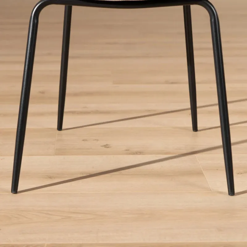 bronx71-stoel-oskar-beige-gerecycled-polyester_8 Kax stoel beige met houten armleuningen en zwart metalen frame